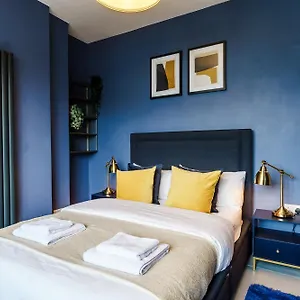 https://orchard-place.cardiffhotelswales.com