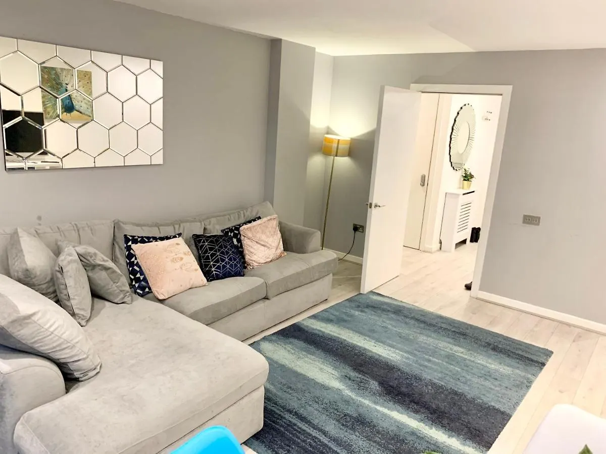 Stylish Apartment Close To London Bridge