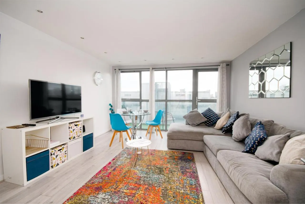Stylish Apartment Close To London Bridge